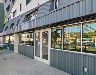 5750 Hollywood Boulevard - Photo Thumbnail 6