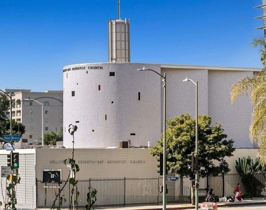 5750 Hollywood Boulevard - Photo Thumbnail 41