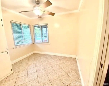 2319 El Capitan Avenue - Photo Thumbnail 3