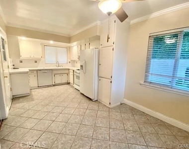 2319 El Capitan Avenue - Photo Thumbnail 2