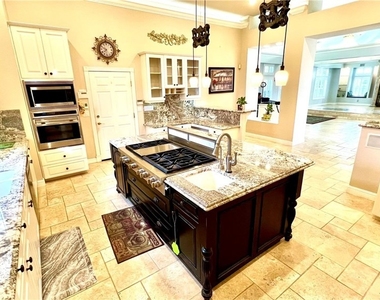 685 Bradbury - Photo Thumbnail 20