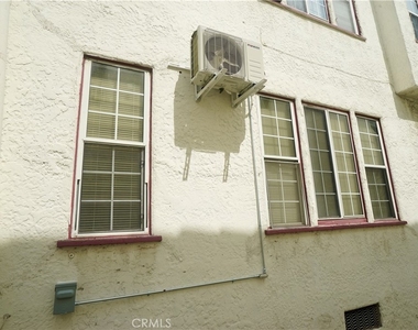 1336 Elm Street - Photo Thumbnail 10