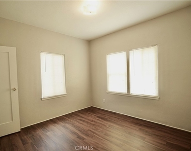 1336 Elm Street - Photo Thumbnail 28