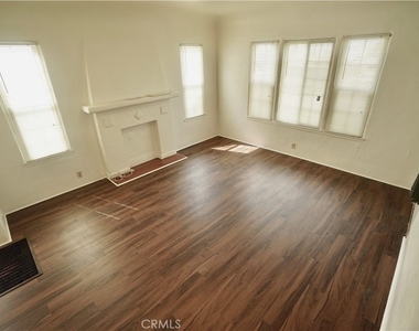 1336 Elm Street - Photo Thumbnail 4