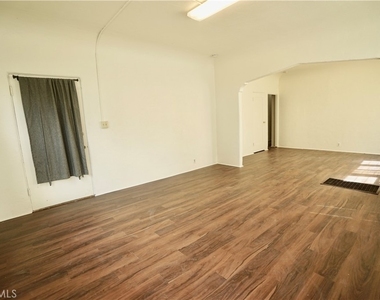 1336 Elm Street - Photo Thumbnail 2