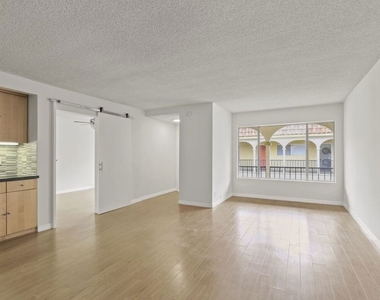 1033 6th Street - Photo Thumbnail 14