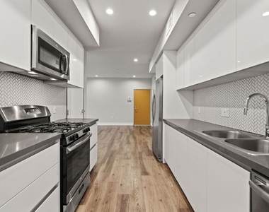 838 Hudson - Photo Thumbnail 1