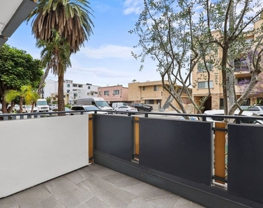 838 Hudson - Photo Thumbnail 12