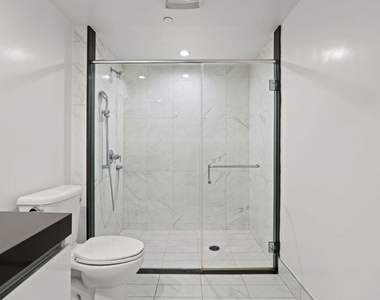838 Hudson - Photo Thumbnail 7