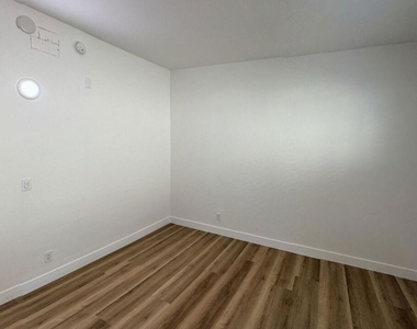 3630 Midvale Avenue - Photo Thumbnail 34