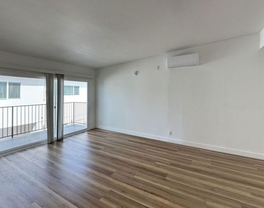 3630 Midvale Avenue - Photo Thumbnail 15