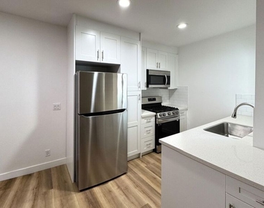 3630 Midvale Avenue - Photo Thumbnail 5
