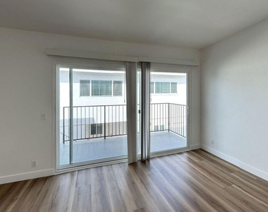 3630 Midvale Avenue - Photo Thumbnail 4