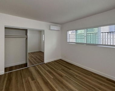 3630 Midvale Avenue - Photo Thumbnail 8