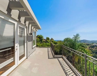 1425 N Tigertail Road - Photo Thumbnail 18