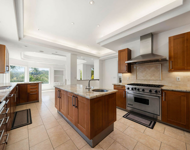 1425 N Tigertail Road - Photo Thumbnail 12
