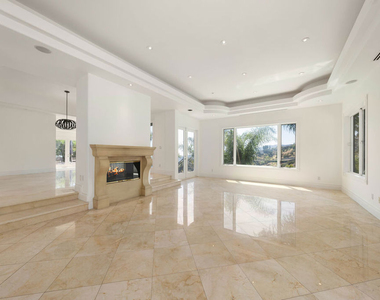 1425 N Tigertail Road - Photo Thumbnail 7