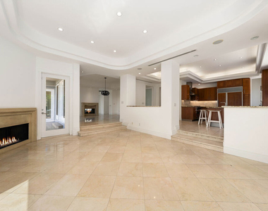 1425 N Tigertail Road - Photo Thumbnail 10