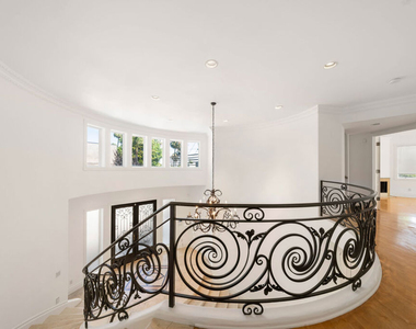 1425 N Tigertail Road - Photo Thumbnail 14