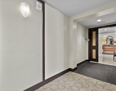 3620 Gardens Parkway - Photo Thumbnail 10