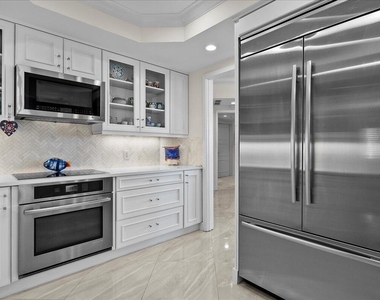 3620 Gardens Parkway - Photo Thumbnail 22