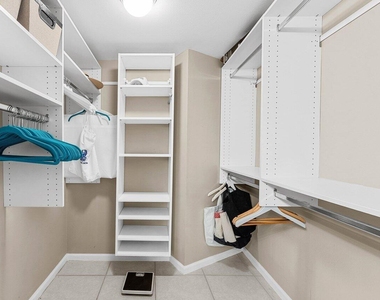 5420 N Ocean Drive - Photo Thumbnail 33