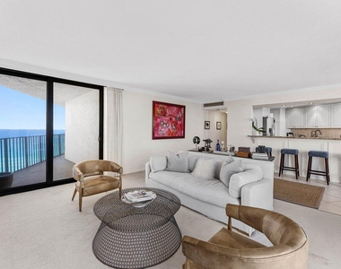 5420 N Ocean Drive - Photo Thumbnail 4