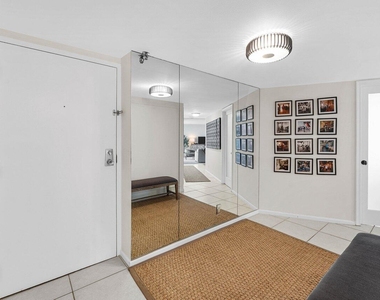 5420 N Ocean Drive - Photo Thumbnail 19