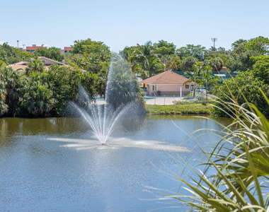 2455 Lindell Boulevard - Photo Thumbnail 17