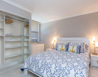 2455 Lindell Boulevard - Photo Thumbnail 11