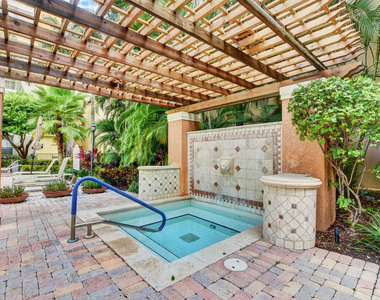630 S Sapodilla Avenue - Photo Thumbnail 32