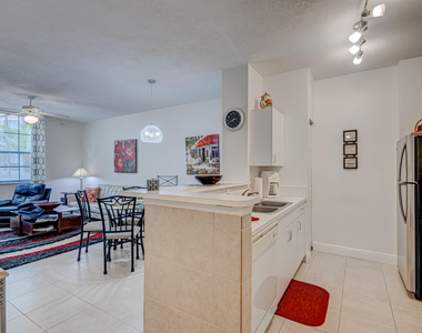 630 S Sapodilla Avenue - Photo Thumbnail 17