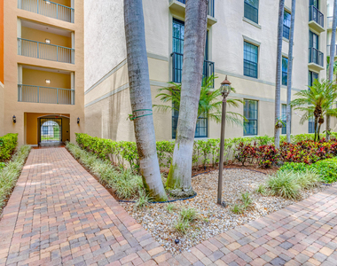 630 S Sapodilla Avenue - Photo Thumbnail 35
