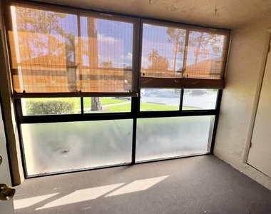 231 Pine Hov Circle - Photo Thumbnail 2