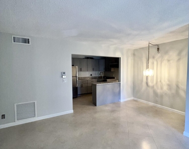 231 Pine Hov Circle - Photo Thumbnail 7