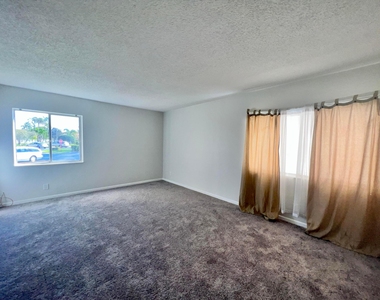 231 Pine Hov Circle - Photo Thumbnail 16