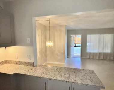 231 Pine Hov Circle - Photo Thumbnail 5