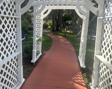 225 S Tropical Trail - Photo Thumbnail 21