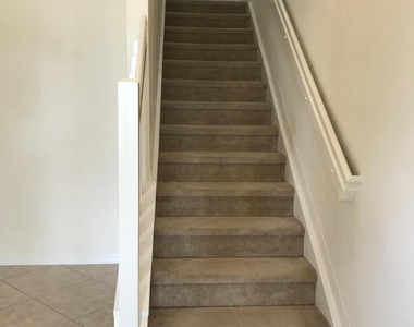 141 E Thatch Palm Circle - Photo Thumbnail 14