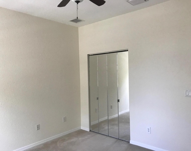 141 E Thatch Palm Circle - Photo Thumbnail 15