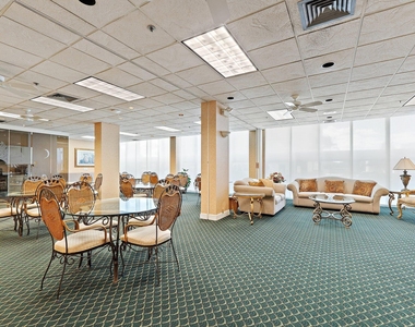 5440 N Ocean Drive - Photo Thumbnail 52