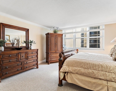 5440 N Ocean Drive - Photo Thumbnail 22