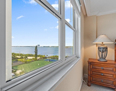 5440 N Ocean Drive - Photo Thumbnail 21