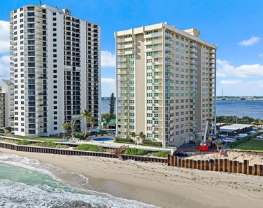 5440 N Ocean Drive - Photo Thumbnail 4
