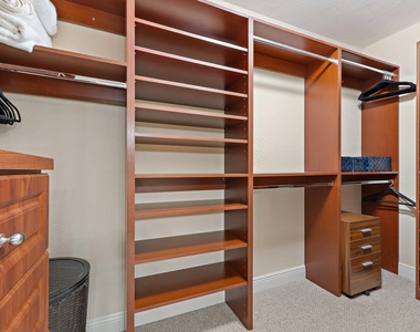 5440 N Ocean Drive - Photo Thumbnail 24