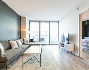 801 S Miami Avenue - Photo Thumbnail 6