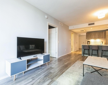 801 S Miami Avenue - Photo Thumbnail 15