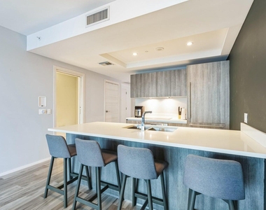 801 S Miami Avenue - Photo Thumbnail 11