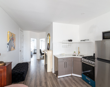 127 Lewis Avenue - Photo Thumbnail 2