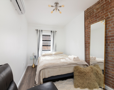 127 Lewis Avenue - Photo Thumbnail 4